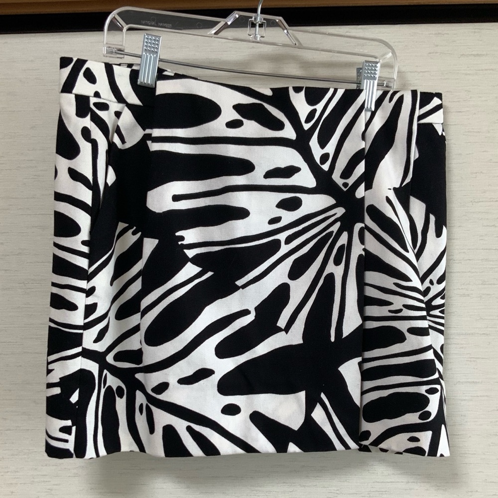 DVF Wrap Mini Skirt Black/White Canvas